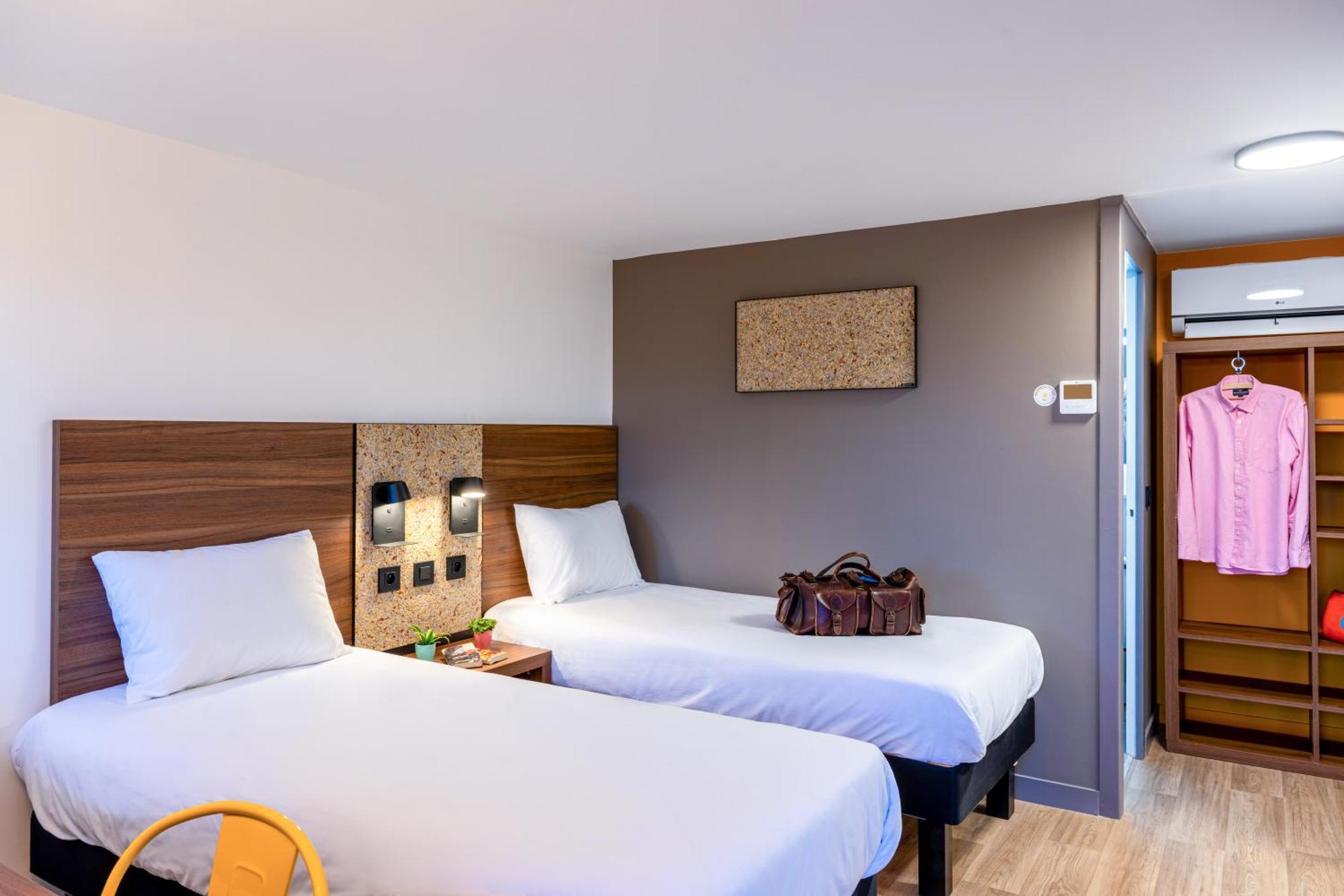 Greet Hotel Шательро Екстер'єр фото